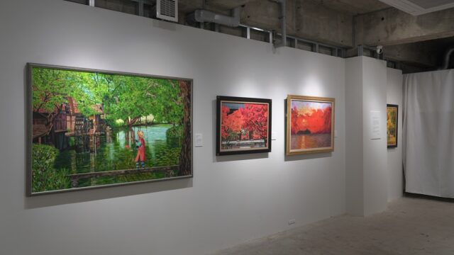 Individual Vistas
〜異なる旅路が描く三様の風景〜

川上正徳　林田裕敏　羽生克徳

展示日時
4月19日(土)-4月27日(日)
open/13:00-18:00/close

会場
ART SPACE uca @artspaceuca 

入場無料

ART STUDIO HIVEで切磋琢磨する70代〜80代の三人のアーティストが、それぞれの視点で描いた風景画を展示いたします。人生の深みと心に響く作品の数々を、どうぞご高覧ください。。

皆様のご来場心よりお待ちしております。

————————————

※天候不良などで臨時休業する場合がございます。ご来場いただく前にのinstagramストーリーをチェックください。

お問合せ
ART SPACE ucaのinstagramメッセージまたは、下記メースアドレスにお問い合わせくださいませ。
studiohizenllc@gmail.com

————————————

@artspaceuca 
@artstudiohive 

#長崎 #nagasaki #長崎絵画教室 #アート #イラスト #絵画 #art #長崎アート #artspaceuca