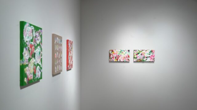 長崎浜の町のアートギャラリーART SPACE uca では、クスダナオさんによる作品展「Energie」が開催中！
皆様のご来場心よりお待ちしております。

————————————

クスダナオ個展
Energie

展示日時
5月3日(土)-5月17日(土)
open/13:00-18:00/close

休廊日
5月7日(水)
5月12日(月)
5月13日(火)
5月14日(水)

会場
ART SPACE uca @artspaceuca

入場無料

————————————

作家コメント
アクリル絵の具をふんだんに使った抽象画は、鑑賞者に何らかのエネルギーを与えると考えています。観る人のその時の環境、タイミング…様々な要因で感じ取るものは変わってきます。ぜひその時に感じた「エネルギー」を大切にしていただきたいです。

————————————

※天候不良などで臨時休業する場合がございます。ご来場いただく前にのinstagramストーリーをチェックください。

お問合せ
ART SPACE ucaのinstagramメッセージまたは、下記メースアドレスにお問い合わせくださいませ。
studiohizenllc@gmail.com

————————————

@_kusudanao_
@artspaceuca

#長崎 #nagasaki #長崎絵画教室 #アート #イラスト #絵画 #art #長崎アート #クスダナオ