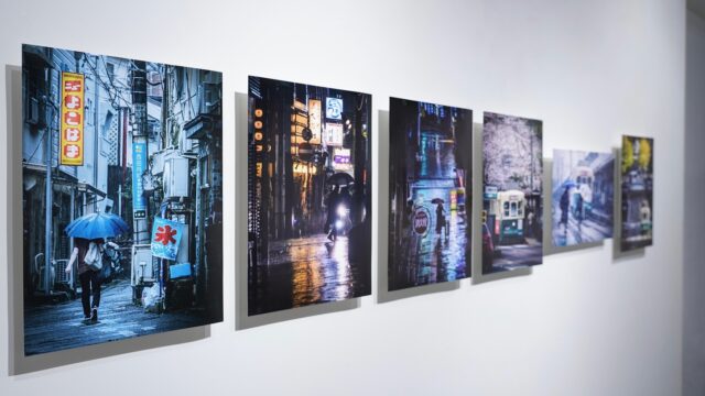 この度ART SPACE ucaでは長崎で活躍する写真家5名による写真展、UCA PHOTO SELECTIONを開催中。

2月に開催いたしましたLANTERN SNAP 2025でのオーディエンス投票上位5名によるグループ展です。心動かす作品をぜひご覧ください。

皆様のご来場心よりお待ちしております。

————————————

sho__taro__ @sho__taro__
tomo.photo/浦川智宏 @tomo.photo
Rosso @rosso._.street.photography
rinda.0108 @rinda.0108
misappe_ringo @misappe_ringo

「UCA PHOTO SELECTION」

会場 : ART SPACE uca @artspaceuca
展示日時
7月12日(土)-7月19日(土)
休廊日
7月14日(月)、15日(火)

オープニングレセプション
7月12日(土)13:00-15:00

open/13:00-18:00/close
入場無料

————————————

※天候不良などで臨時休業する場合がございます。ご来場いただく前にのinstagramストーリーをチェックください。

お問合せ
ART SPACE ucaのinstagramメッセージまたは、下記メースアドレスにお問い合わせくださいませ。
studiohizenllc@gmail.com

————————————

@sho__taro__
@tomo.photo
@rosso._.street.photography
@rinda.0108
@misappe_ringo
@artspaceuca

#長崎 #nagasaki #アート #写真 #picture #art #長崎アート #artspaceuca #長崎カメラマン